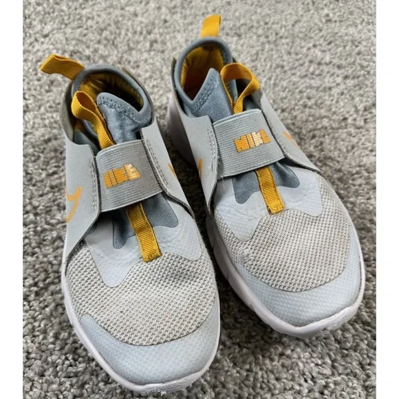 Nike Flex Runner 2 Aura University Gold Youth Slip On Sneakers Tennis Shoes 3Y - Picture 1 of 7